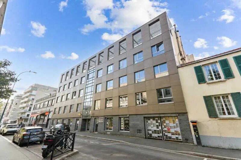 Office in Clichy for sale - Building Photo - Image 1 of 13