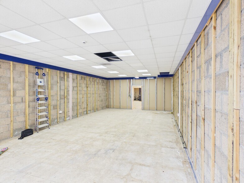 148 Strathmartine Rd, Dundee for lease - Building Photo - Image 3 of 8