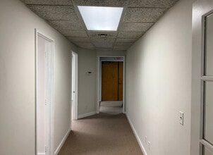 1070 E Indiantown Rd, Jupiter, FL for lease Interior Photo- Image 2 of 5