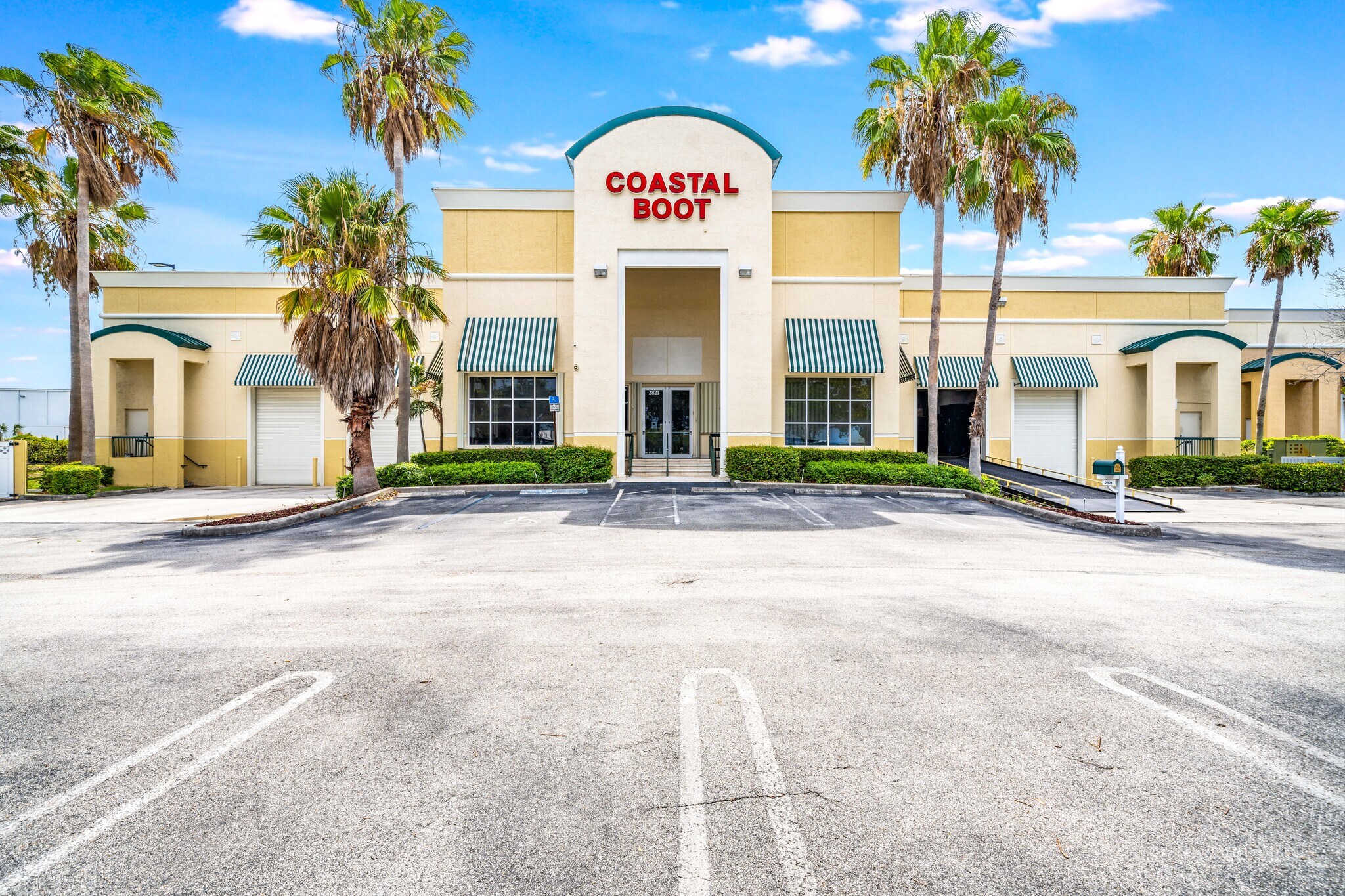 2821 Center Port Cir, Pompano Beach, FL for sale Building Photo- Image 1 of 1