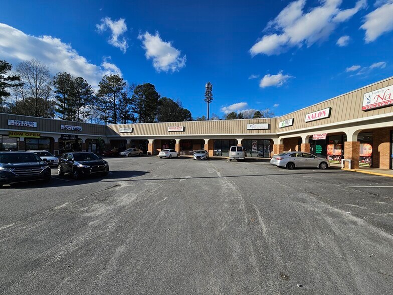 300 Flint River Rd, Jonesboro, GA for lease - Building Photo - Image 1 of 14