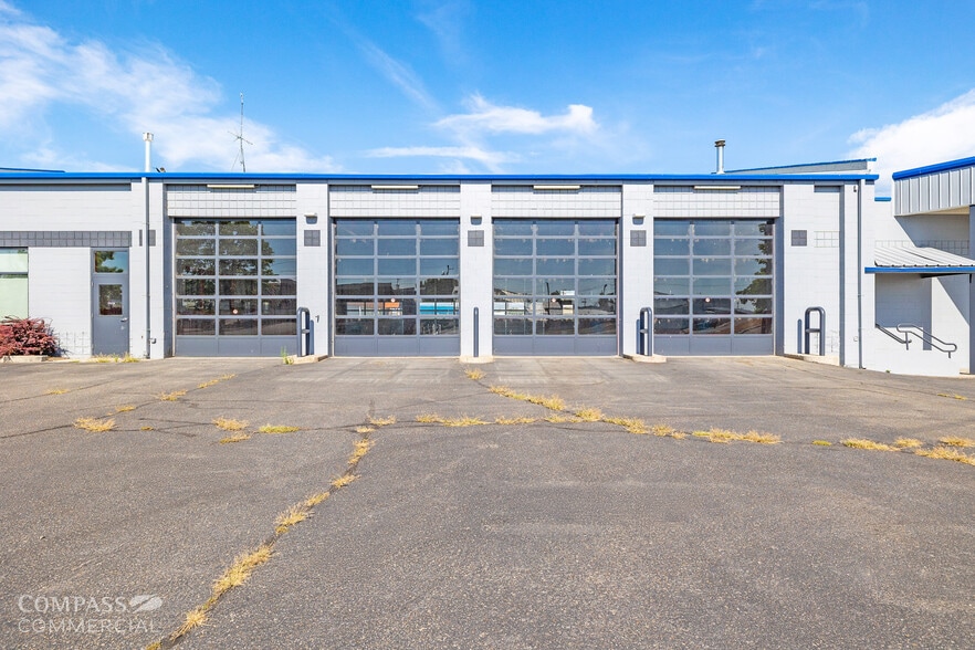 273 E Idaho Ave, Ontario, OR for lease - Building Photo - Image 2 of 18