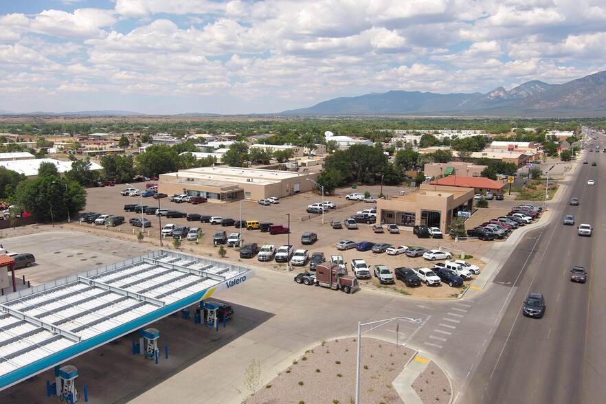 1040 Paseo Del Pueblo Sur, Taos, NM for sale - Building Photo - Image 2 of 12