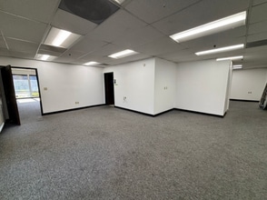 2950 Beacon Blvd, West Sacramento, CA for lease Interior Photo- Image 2 of 7