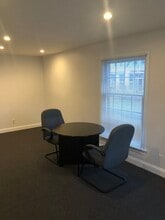 27 Pine St, New Canaan, CT for lease Interior Photo- Image 1 of 3