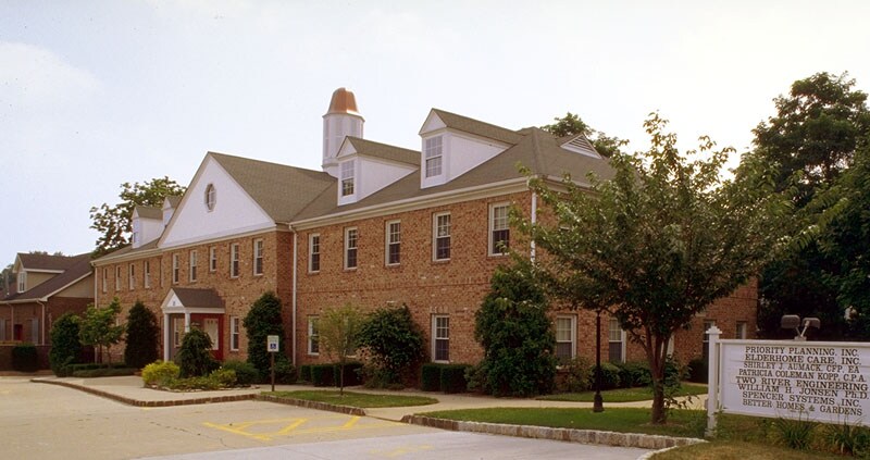 21 Cedar Ave, Fair Haven, NJ for sale Primary Photo- Image 1 of 1