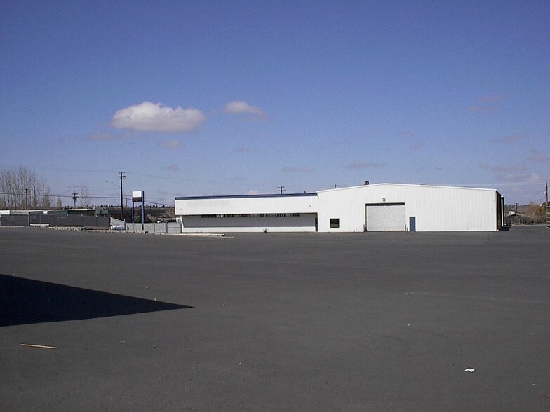 1435 SW Hwy 97, Madras, OR for sale - Primary Photo - Image 1 of 1