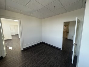 313 State St, Perth Amboy, NJ for lease Interior Photo- Image 2 of 12