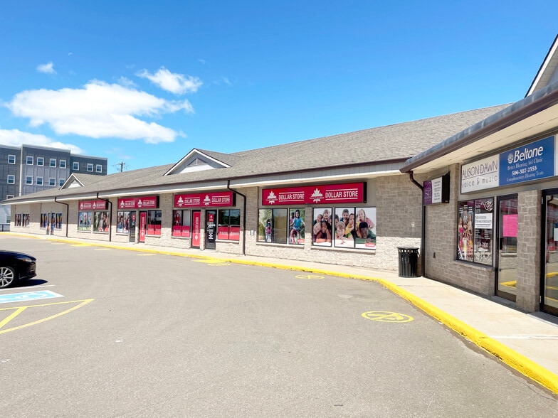 630 Pinewood Rd, Riverview, NB for lease - Building Photo - Image 3 of 6