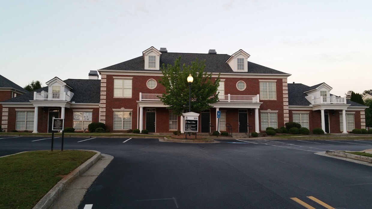 3950 N Cobb Pky, Acworth, GA 30101