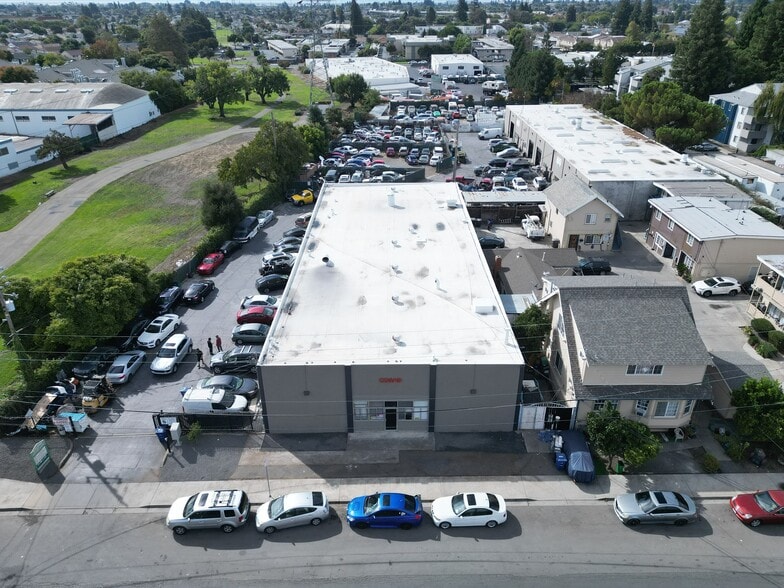 25181-25197 Huntwood Ave, Hayward, CA for lease - Building Photo - Image 2 of 3