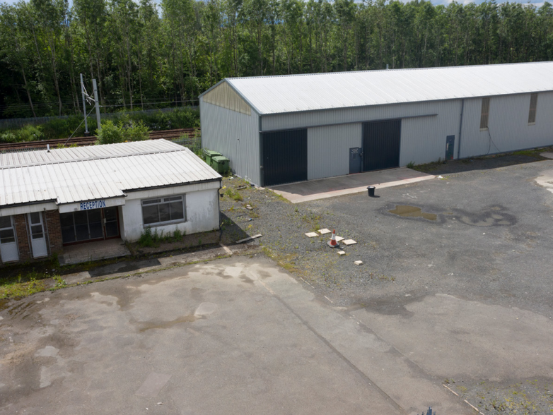 Biggar Rd, Cleland for lease - Building Photo - Image 2 of 6