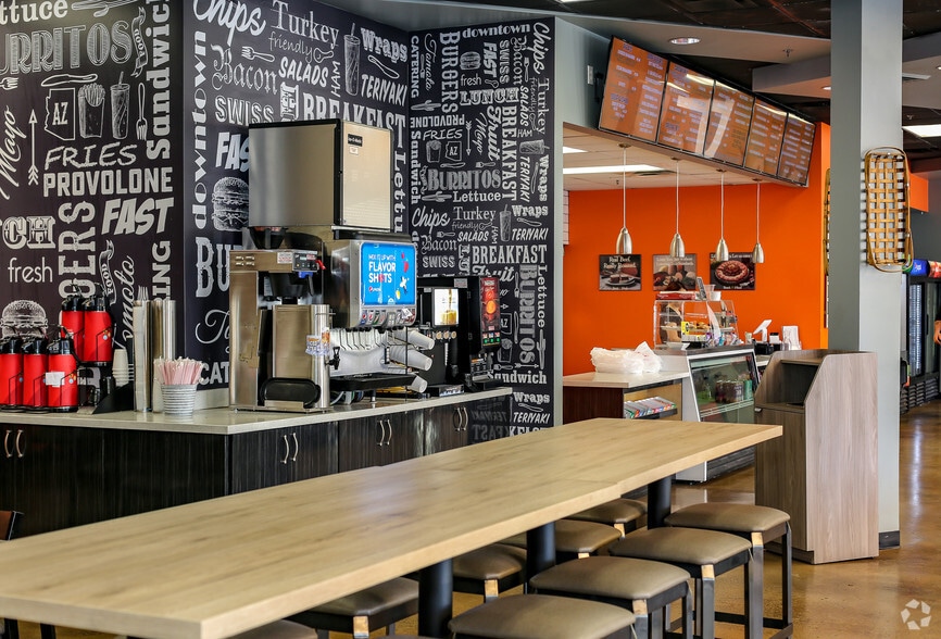 3838 N Central Ave, Phoenix, AZ for lease - Interior Photo - Image 3 of 69