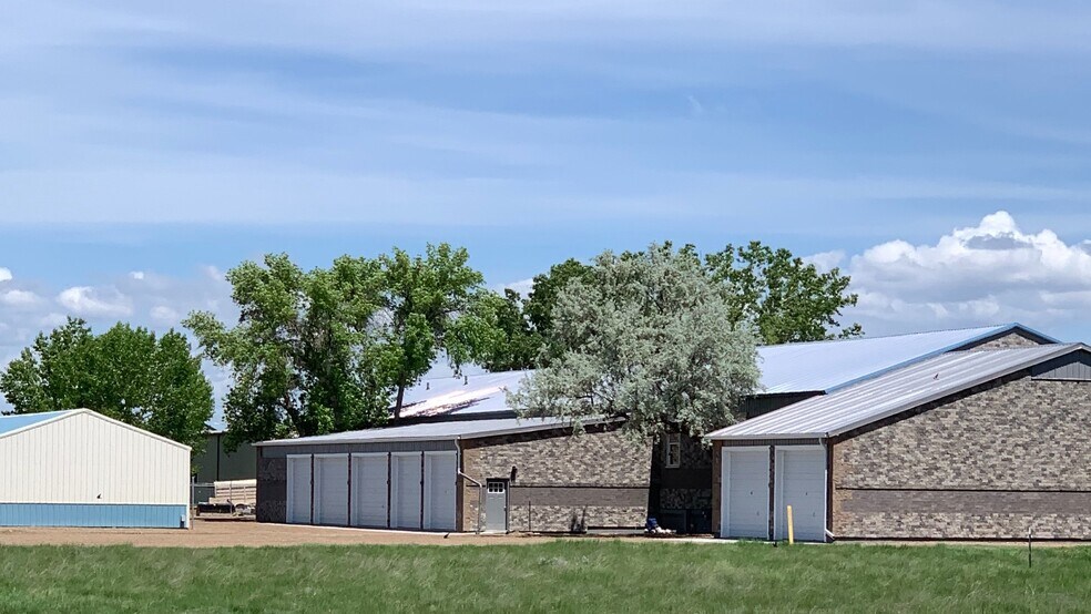 262 Mt Highway 117, Fort Peck, MT 59223 262 Hwy 117, Fort Peck Mini