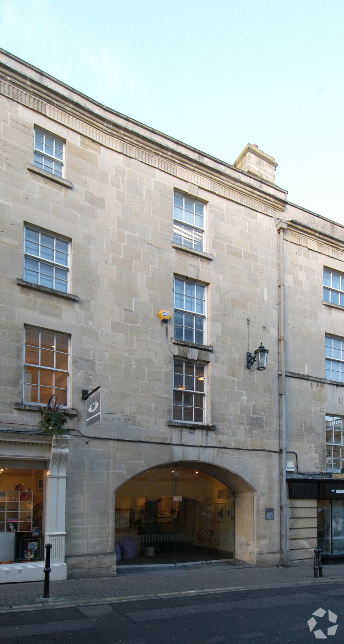 Upper Borough Walls, Bath for sale Primary Photo- Image 1 of 1