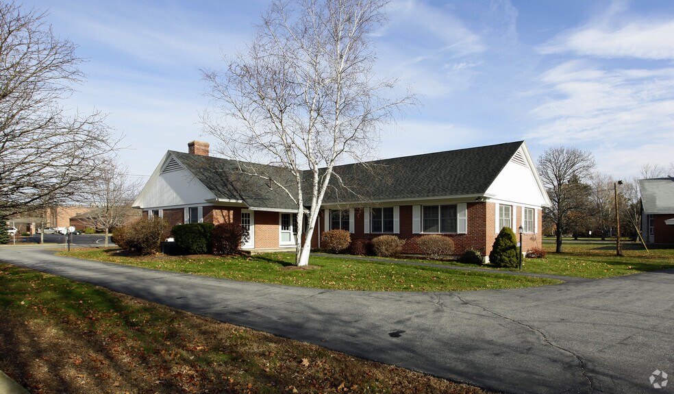 83 Clinton St, Concord, NH 03301