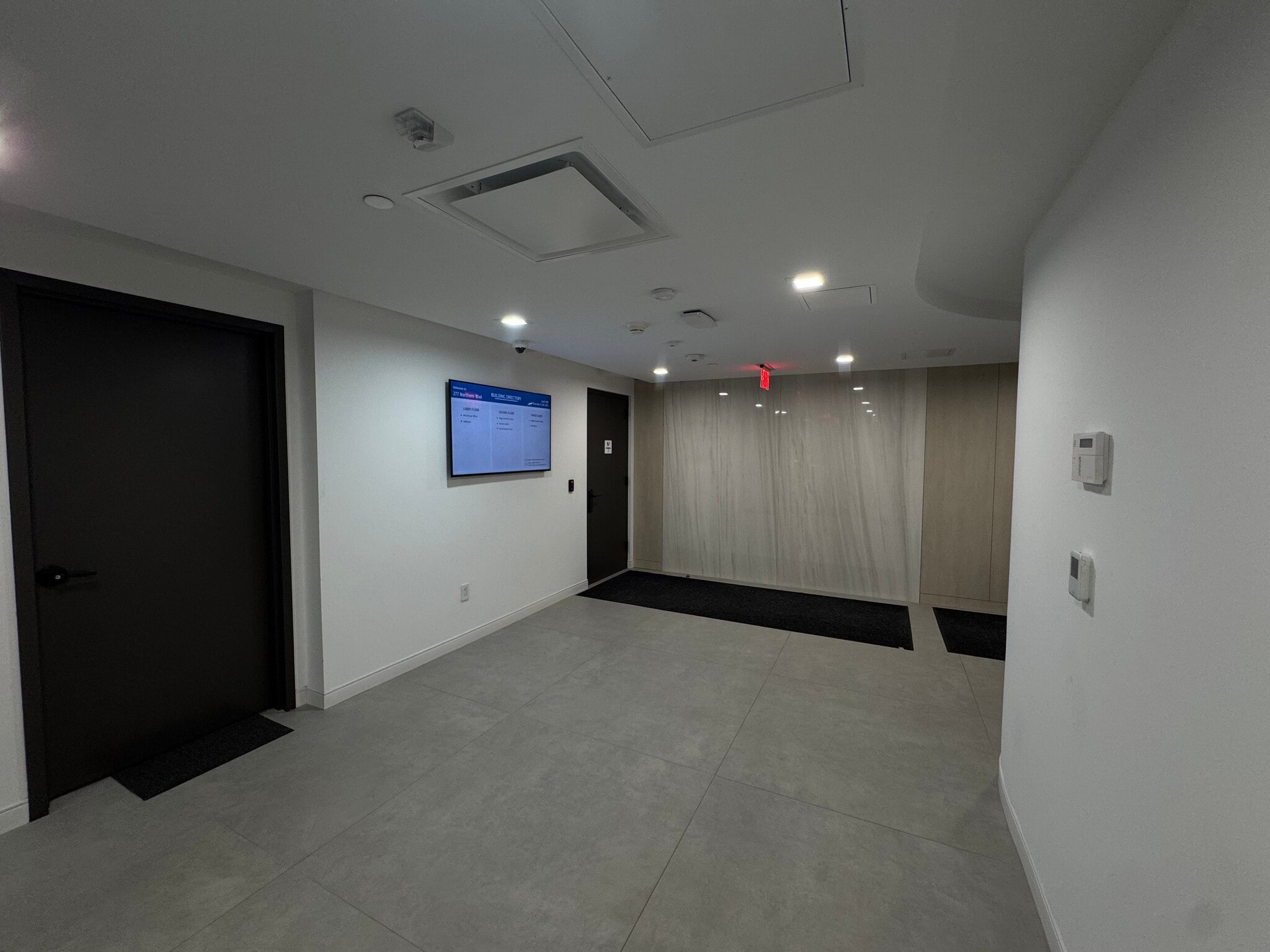 277 Northern Blvd, Great Neck, NY for lease Interior Photo- Image 1 of 6