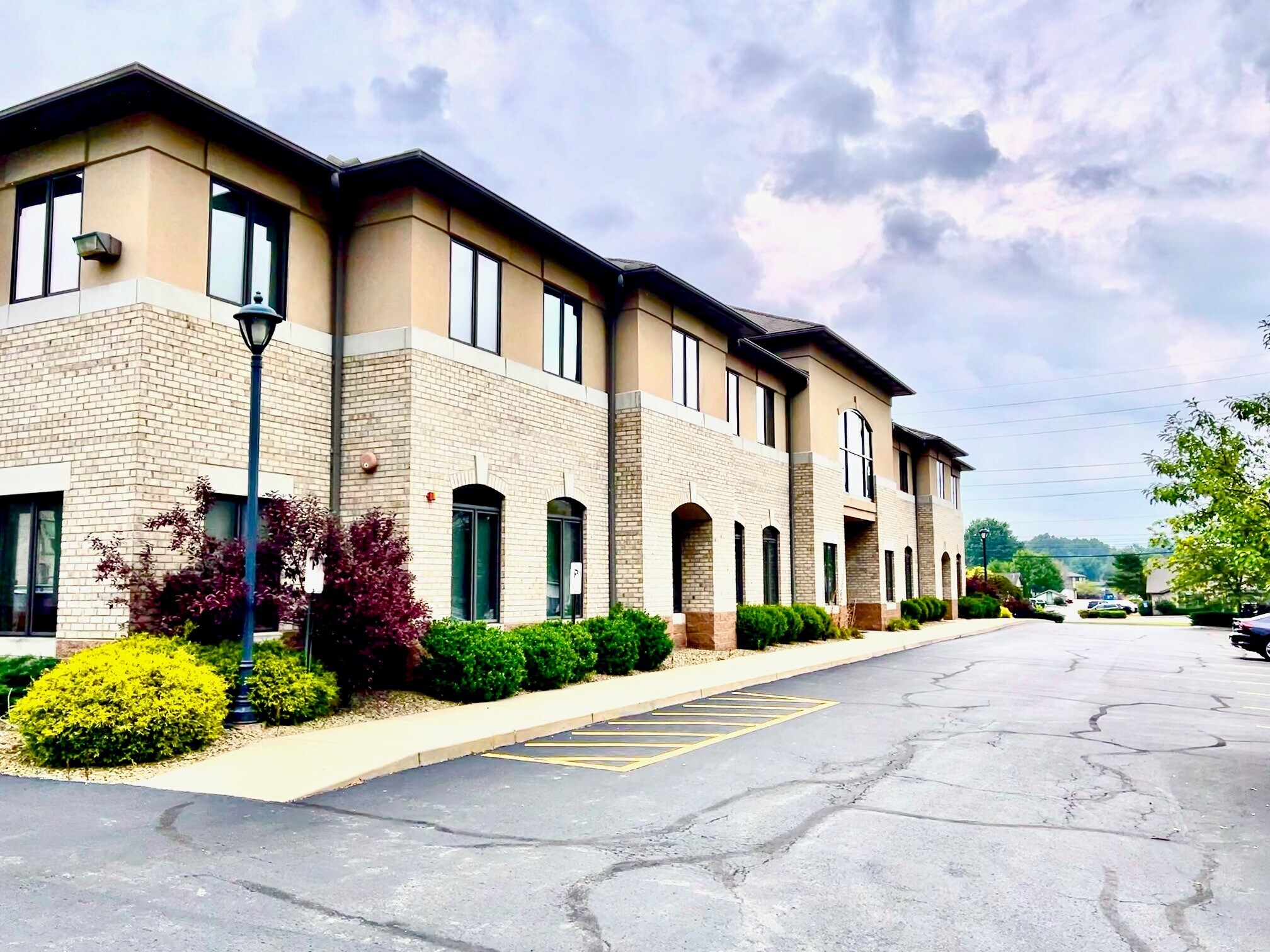 760 Boardman Canfield Rd, Youngstown, OH 44512 Office for Sale