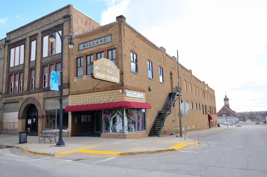 36 W Main St, Marshalltown, IA 50158 - (Downtown Marshalltown) | LoopNet