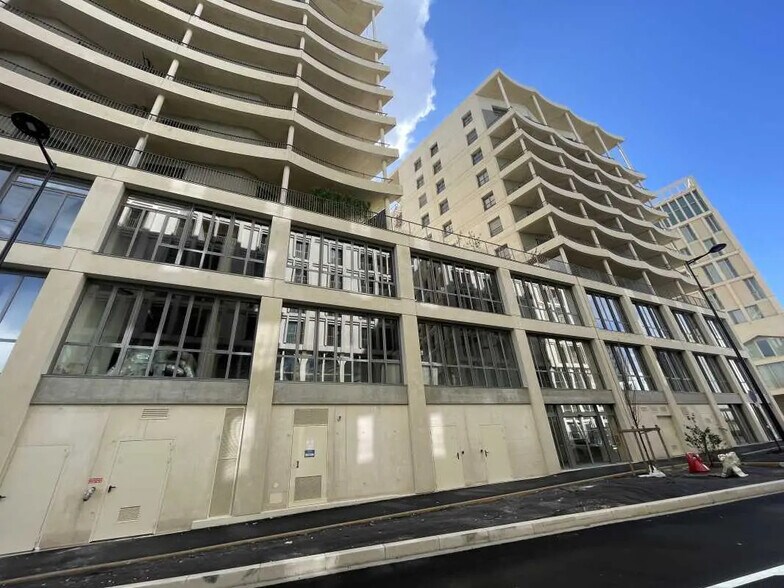 Office in Bordeaux for sale - Building Photo - Image 2 of 11