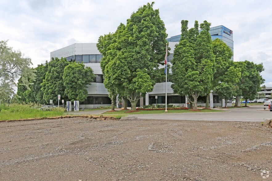 80 Allstate Pky, Markham, ON for sale - Primary Photo - Image 1 of 1