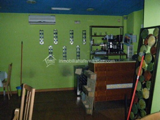 Retail in Cáceres for sale - Building Photo - Image 2 of 12