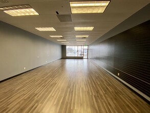 6001 Bluffton Rd, Fort Wayne, IN for lease Interior Photo- Image 1 of 4