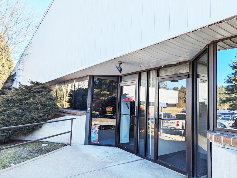 46 River Rd, Hudson, NH 03051 Flex for Lease