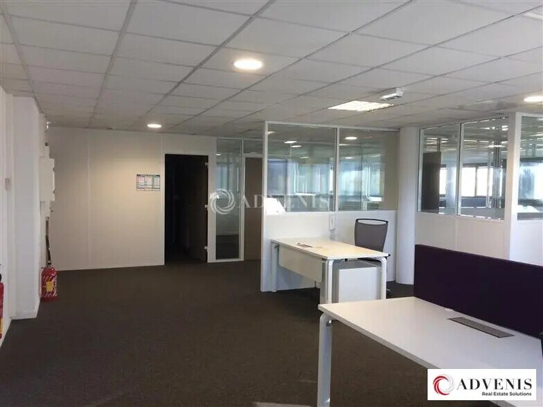 Office in Mérignac for lease - Interior Photo - Image 2 of 4