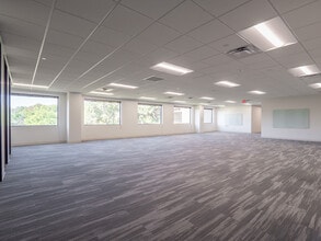 6504 Bridgepoint Pky, Austin, TX for lease Interior Photo- Image 1 of 5