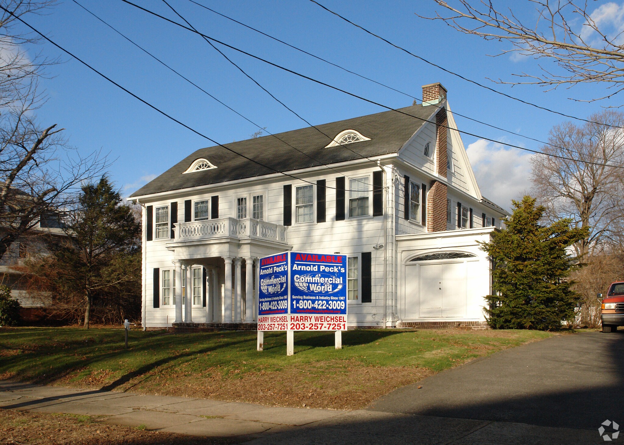 734 Clinton Ave, Bridgeport, CT for sale Primary Photo- Image 1 of 1