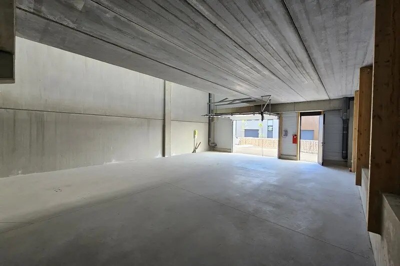 Flex in Montpellier for sale - Building Photo - Image 2 of 33