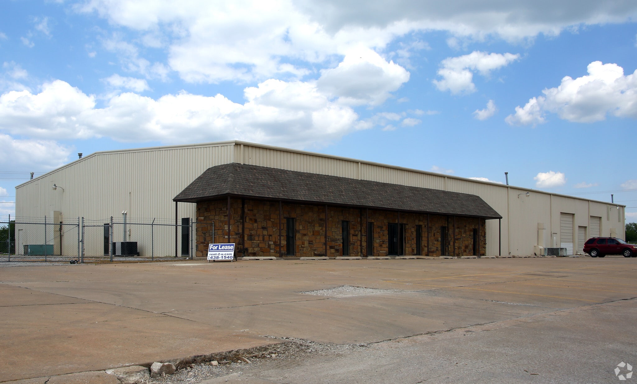 12337 E 1st St, Tulsa, OK for lease Primary Photo- Image 1 of 3