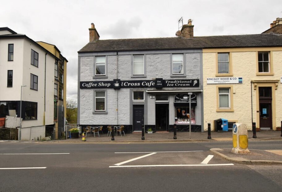 1 Burnside Pl, Kilmacolm for sale Building Photo- Image 1 of 1