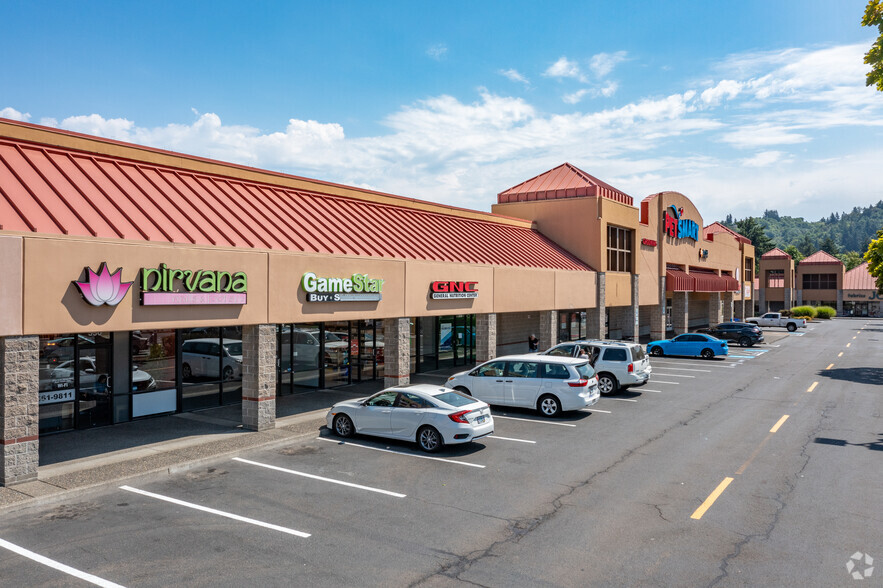 300-900 NW Eastman Pky, Gresham, OR for lease - Building Photo - Image 2 of 24