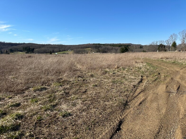 3004 Flat Top Rd, Ghent, WV for sale - Building Photo - Image 2 of 5