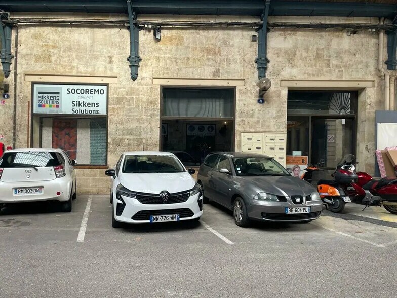 Flex in Bordeaux for lease - Building Photo - Image 1 of 11