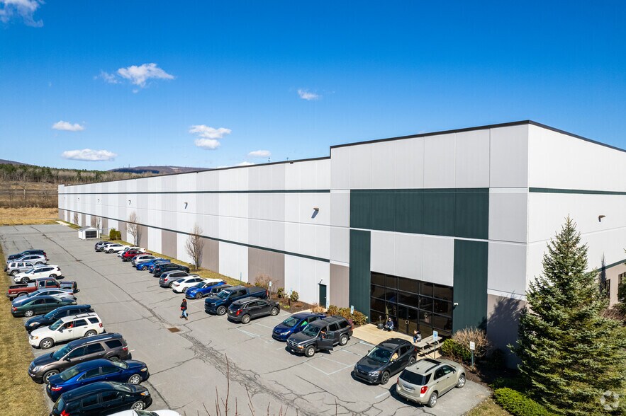 1200 Corporate Way, Olyphant, PA 18447