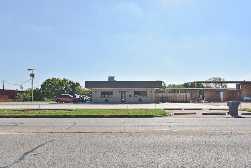 4705 Fairway, Wichita Falls, TX for sale - Building Photo - Image 1 of 1