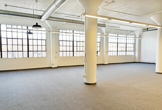 301-335 8th St, San Francisco, CA for lease Interior Photo- Image 2 of 4