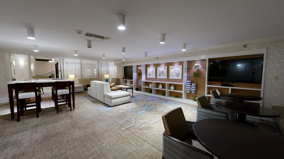 200 E Amite St, Jackson, MS for sale - Matterport 3D Scan - Image 3 of 22