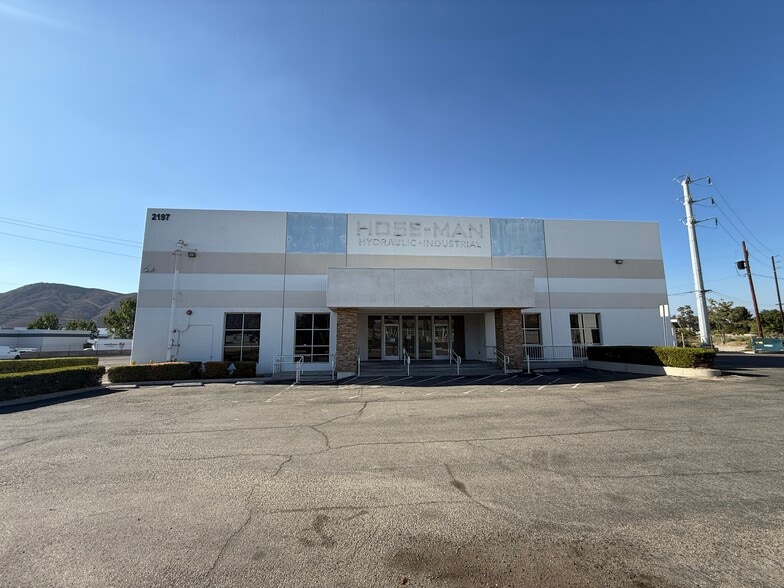 2197 La Crosse Ave, Colton, CA for lease - Building Photo - Image 2 of 14