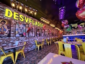 720 Lake Ave, Pasadena CA - Pub