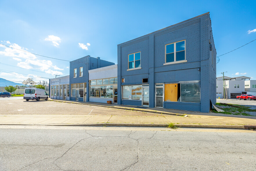 831 E Main St, Chattanooga, TN for sale - Building Photo - Image 1 of 1