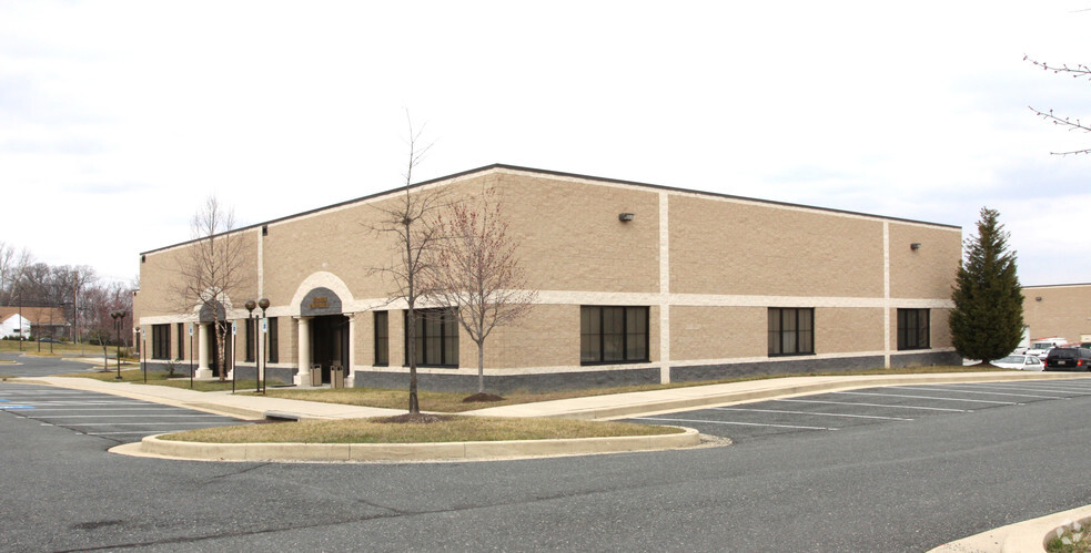 9409 Philadelphia Rd, Rosedale, MD for lease - Building Photo - Image 3 of 4