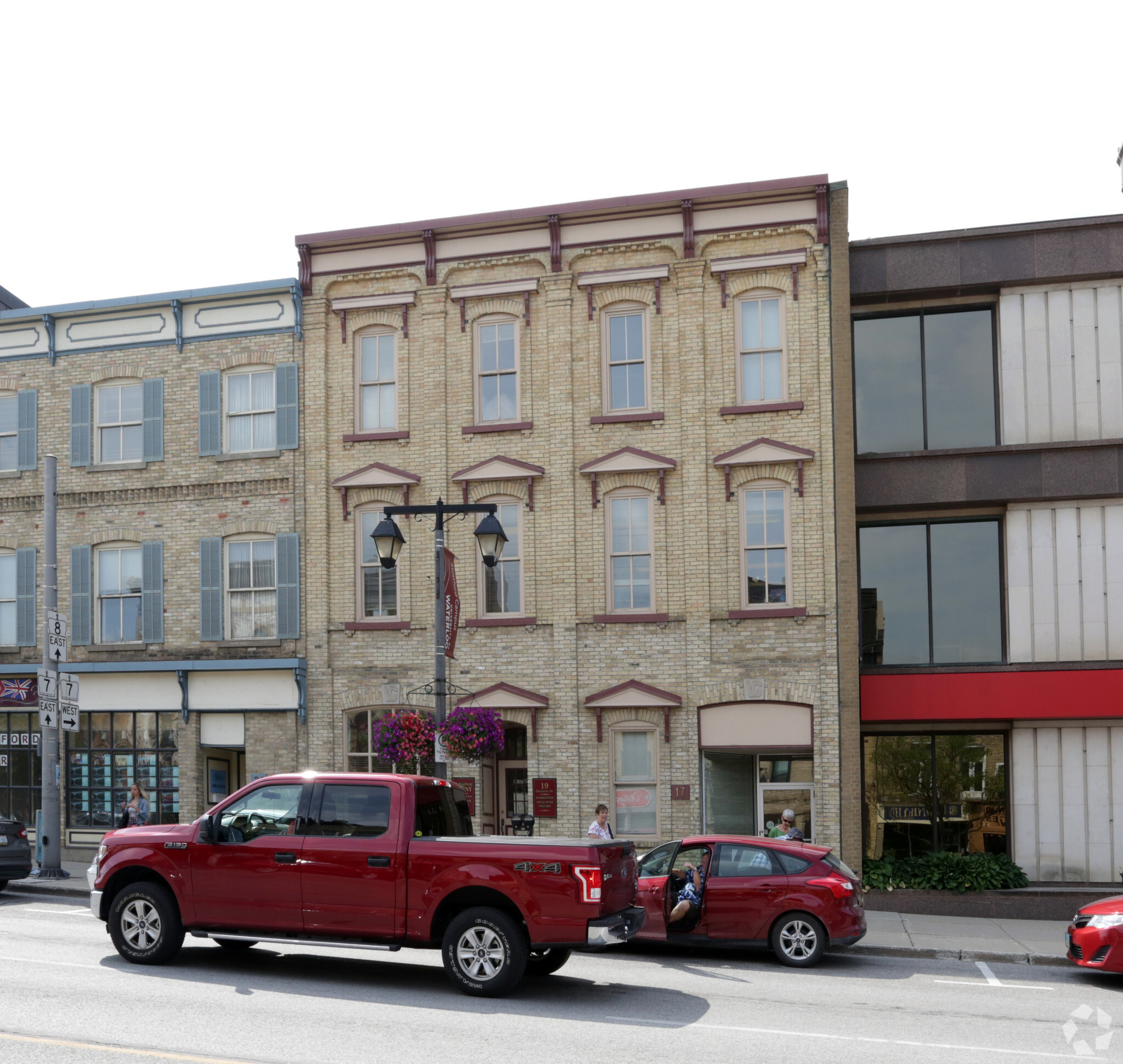 17-25 Ontario St, Stratford, ON for sale Primary Photo- Image 1 of 1