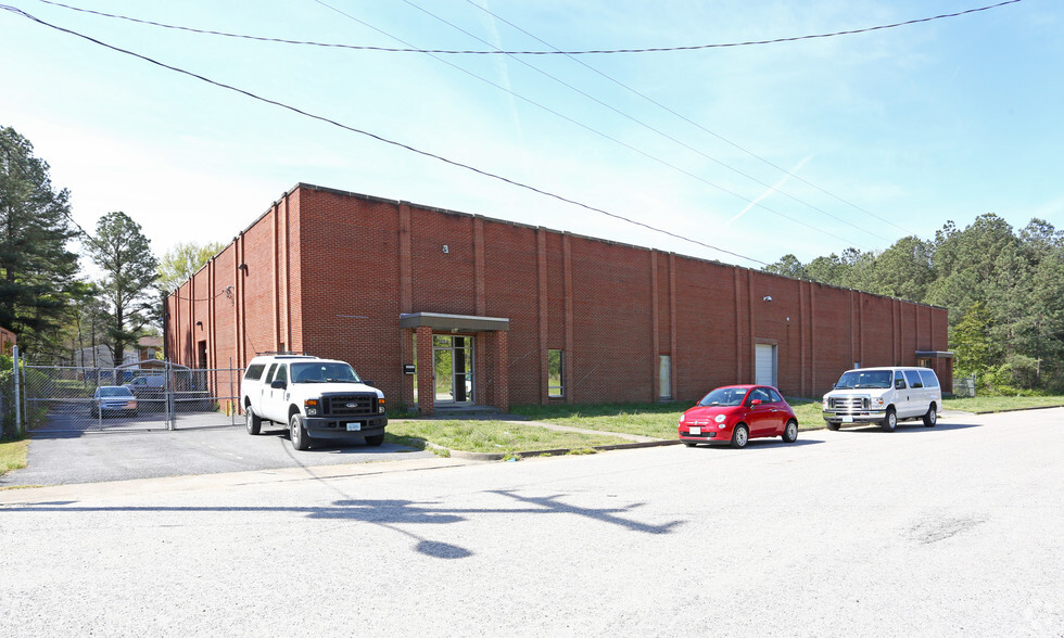 5511 Biggs Rd, Richmond, VA for lease - Primary Photo - Image 1 of 3