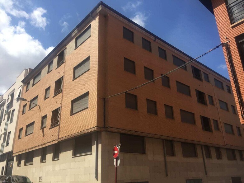 Retail in Nájera for sale - Building Photo - Image 1 of 19