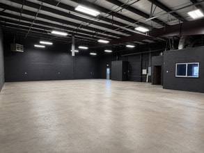 7308 NW 164th St, Edmond, OK for lease Interior Photo- Image 1 of 6
