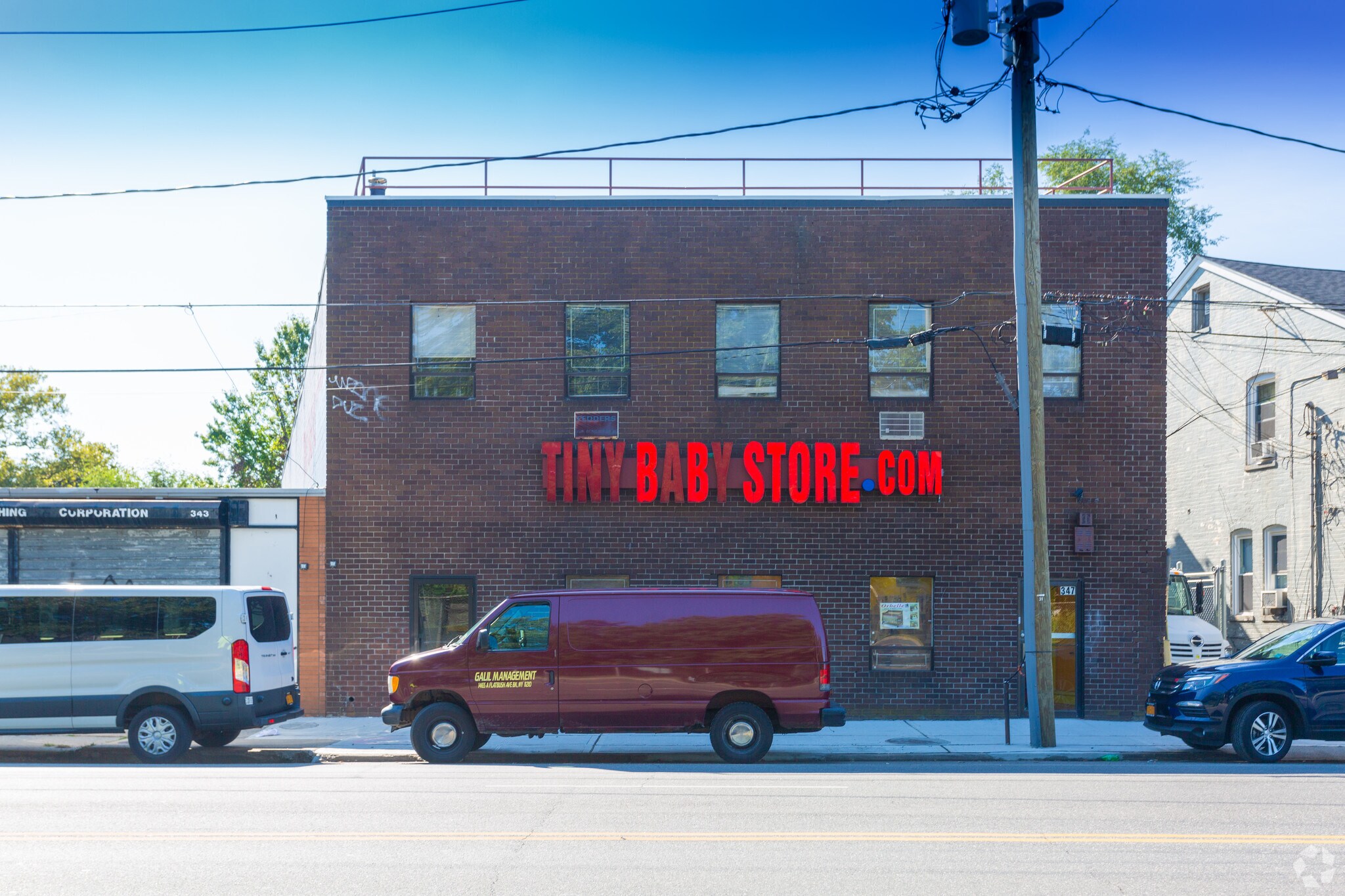 347 Clinton St, Hempstead, NY for sale Primary Photo- Image 1 of 1